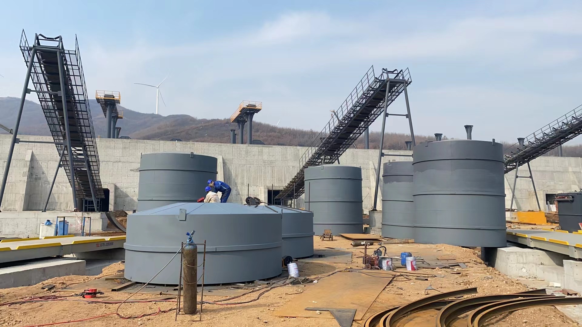 巴彦淖尔骨料钢板仓河南项目大型骨料仓生产线进度